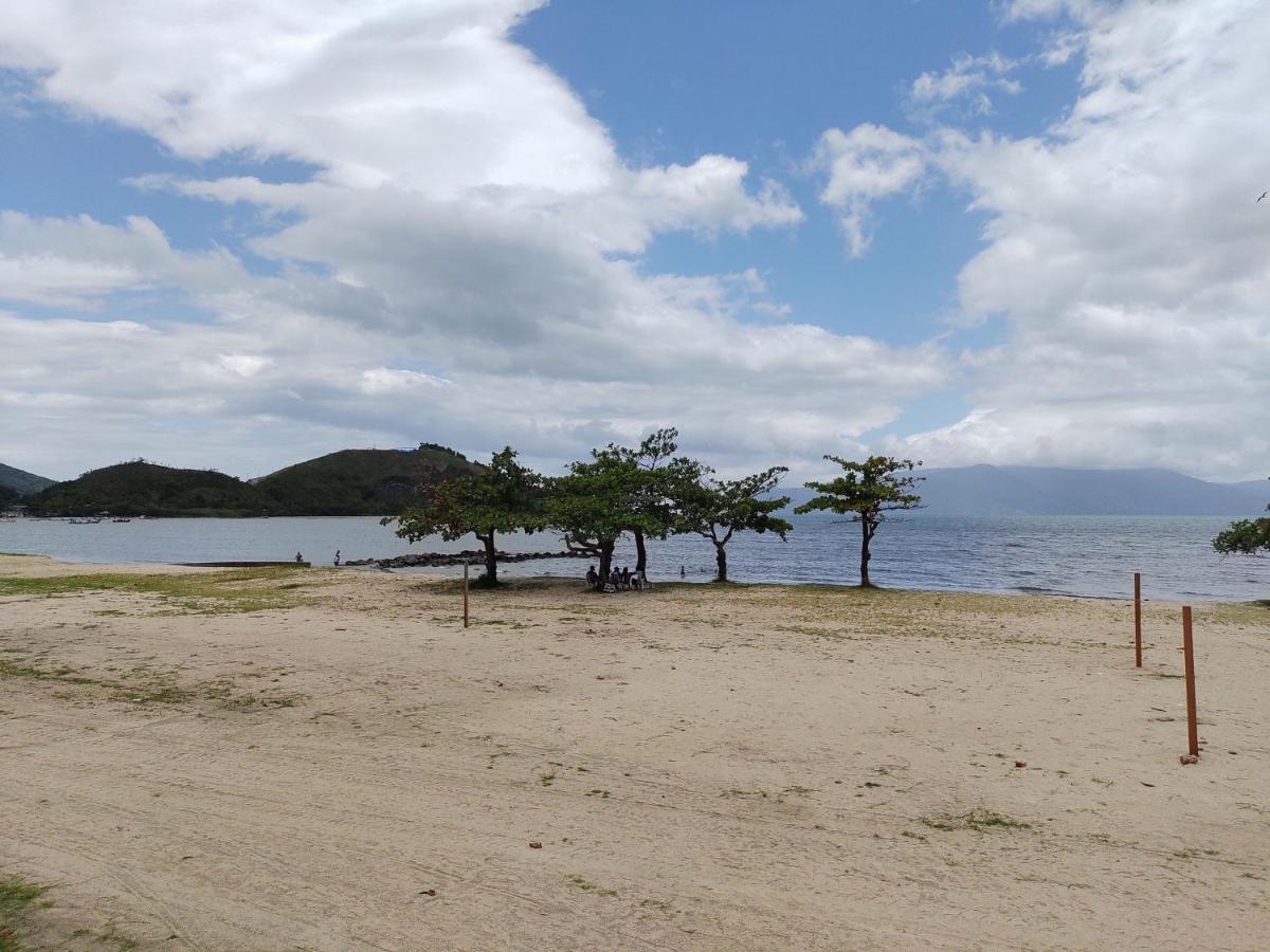 Apartamento Avenida Da Praia Centro Caraguatatuba Appartement Buitenkant foto